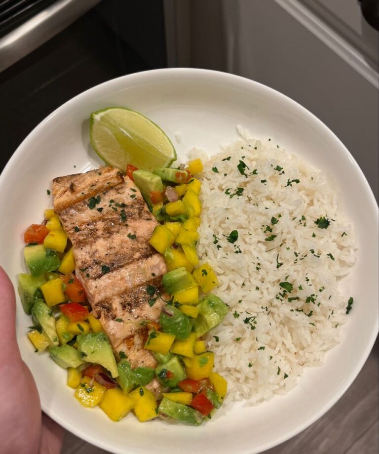 “Grilled Salmon Paradise: Elevate Your Dinner with Mango Salsa and Coconut Rice Delight!”