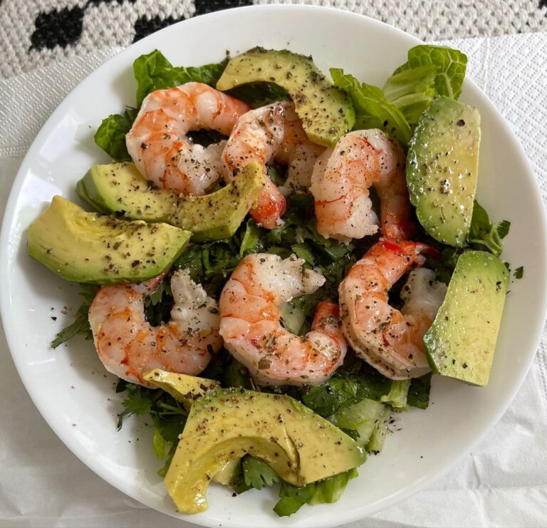 Zesty Shrimp Avocado Salad – A Refreshing Symphony of Flavor