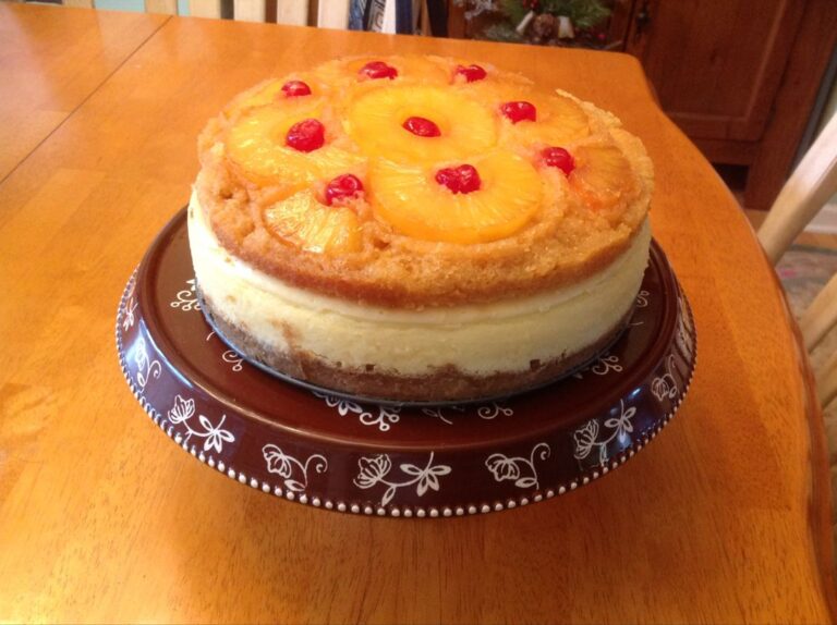 Irresistible Pineapple Upside Down Cheesecake Cake: A Decadent Fusion Dessert!