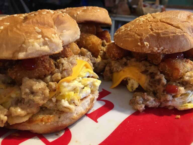 Wake Up to Flavor: Breakfast Sausage Gravy Sloppy Joes with Crispy Tater Tots