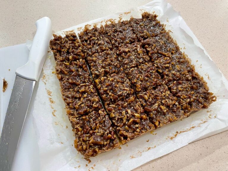 Irresistible Pecan Pie Bars: A Perfect Blend of Buttery Shortbread and Nutty Sweetness