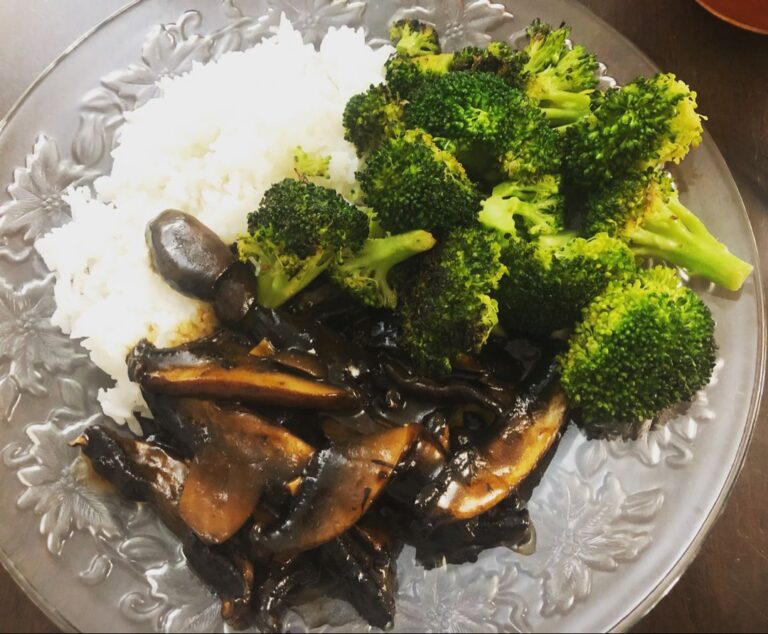 Succulent Teriyaki Portobello Mushrooms: A Flavorful Vegan Delight!