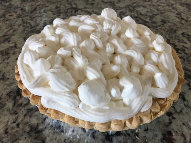 The Ultimate Banana Cream Pie Recipe: Rich, Creamy, and Irresistible