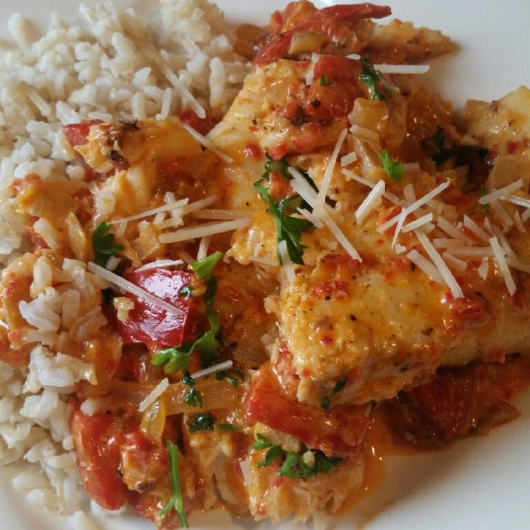 Tilapia in Roasted Pepper Sauce: A Delightful and Flavorful Fish Dish