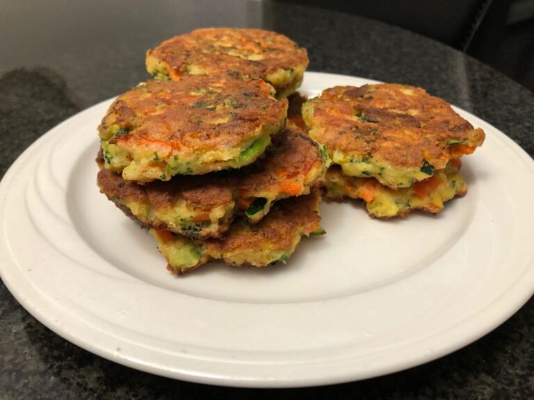 Crispy Vegetable Fritters with Avocado Yogurt Sauce: A Family Favorite