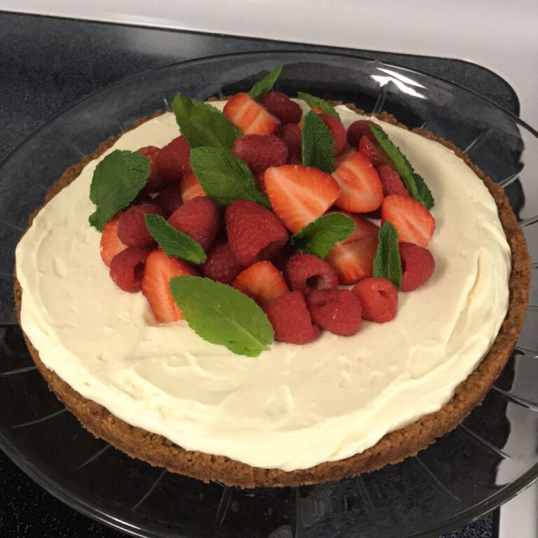 Berry Tart with Lemon Mascarpone Cream