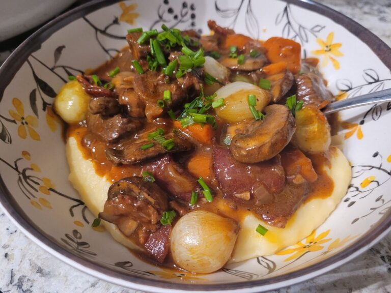 Hearty Classic Beef Bourguignon: A Rich, Flavorful French Comfort Dish